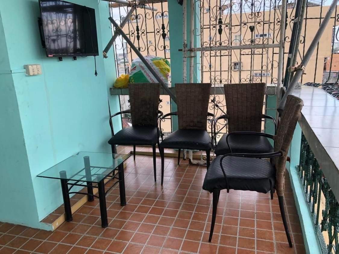 Apartament The Mansion - Backpackers Near Airport Manila Zewnętrze zdjęcie