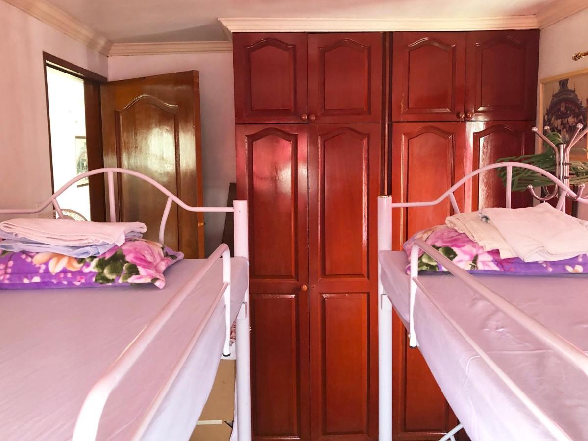 Apartament The Mansion - Backpackers Near Airport Manila Zewnętrze zdjęcie